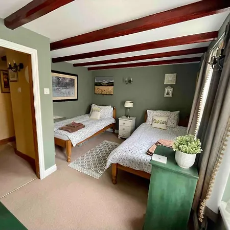 Gowland Private Parking Enclosed Garden Holiday home