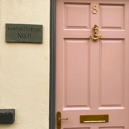 Gowland Private Parking Enclosed Garden